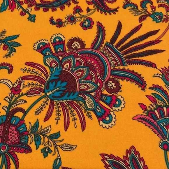 Pioneer Woman NEW 3/4 Sleeve Size Medium Top - Picture 8 of 11